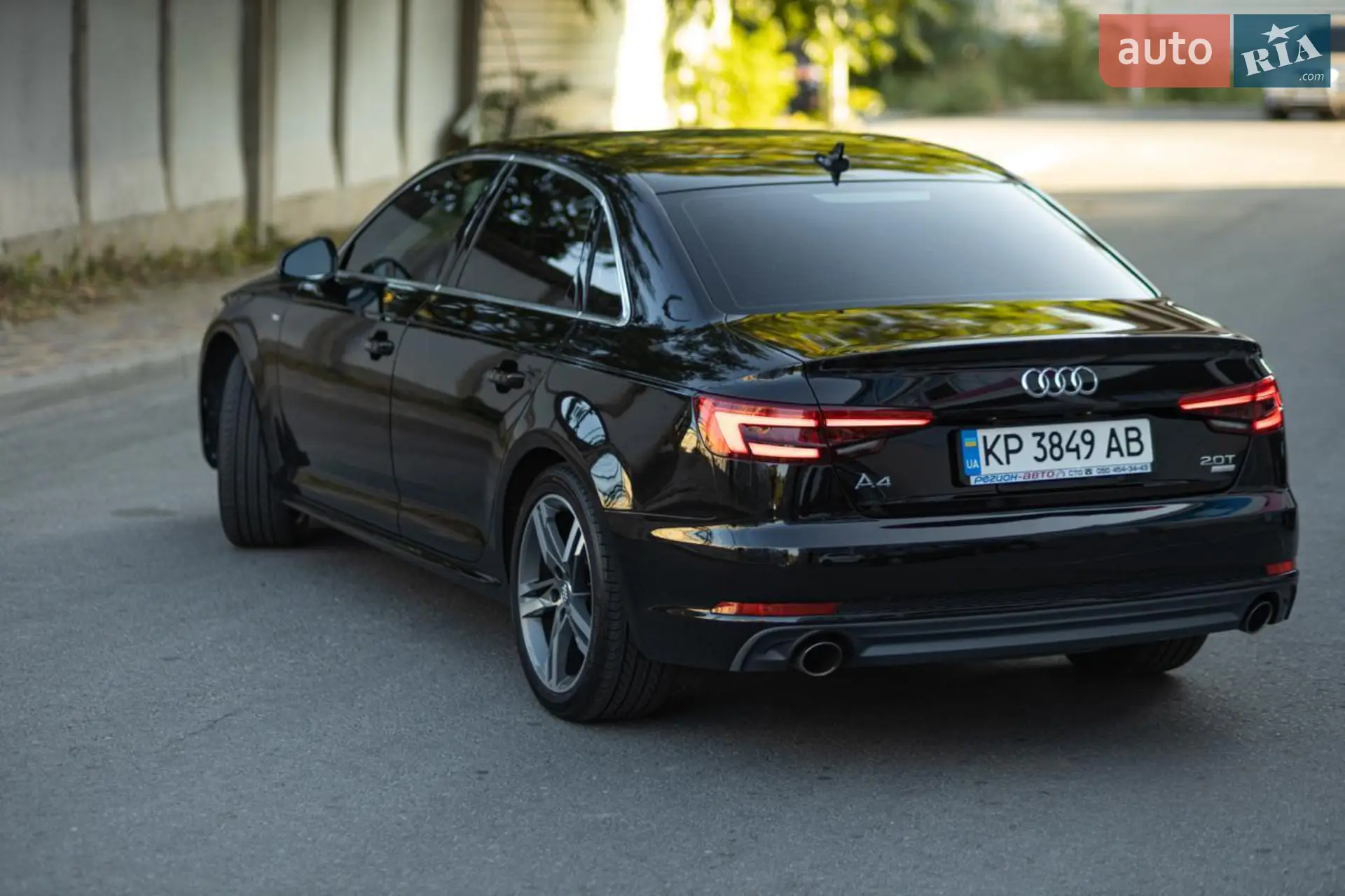 2017 Audi A4 - мініатюра 23