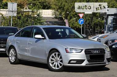 Седан Audi A4 2012 в Киеве