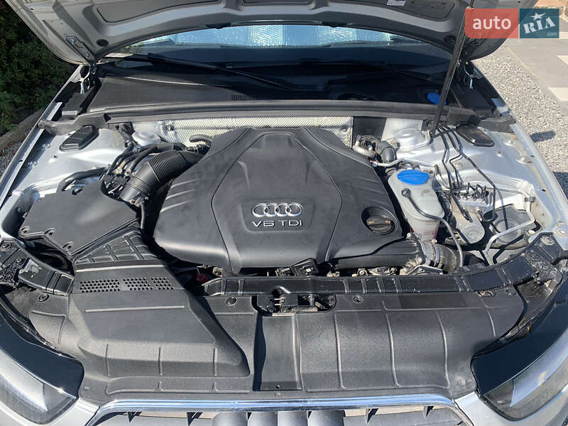 Универсал Audi A4 2012 в Городке