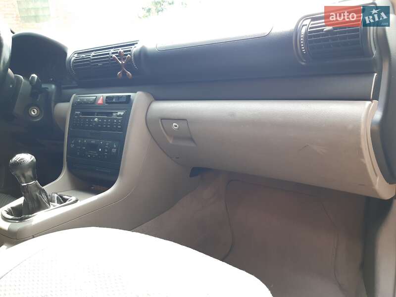 Универсал Audi A4 1999 в Львове