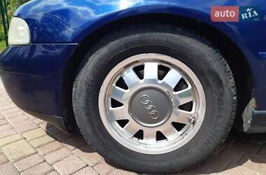 Універсал Audi A4 1999 в Львові