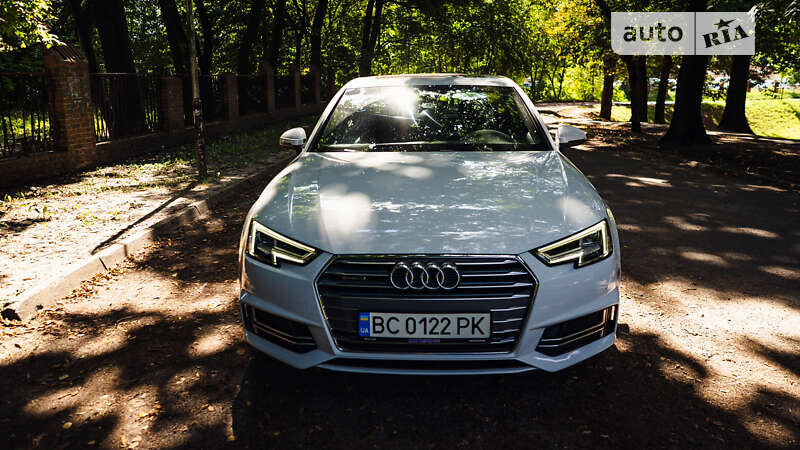 Седан Audi A4 2018 в Львове
