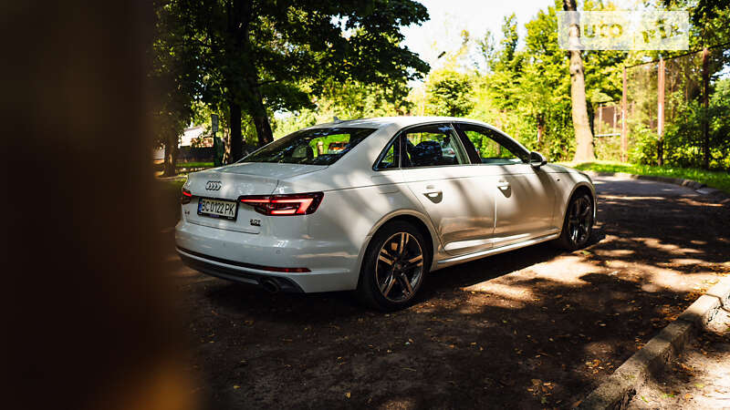 Седан Audi A4 2018 в Львове