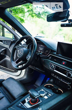 Седан Audi A4 2018 в Львове