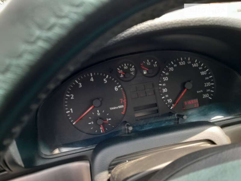 Универсал Audi A4 1998 в Киеве