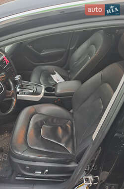 Седан Audi A4 2012 в Нижней Апше