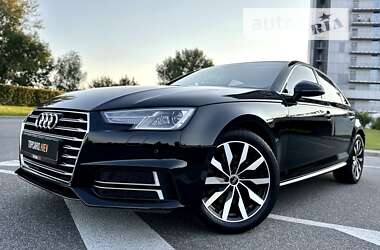 Седан Audi A4 2018 в 