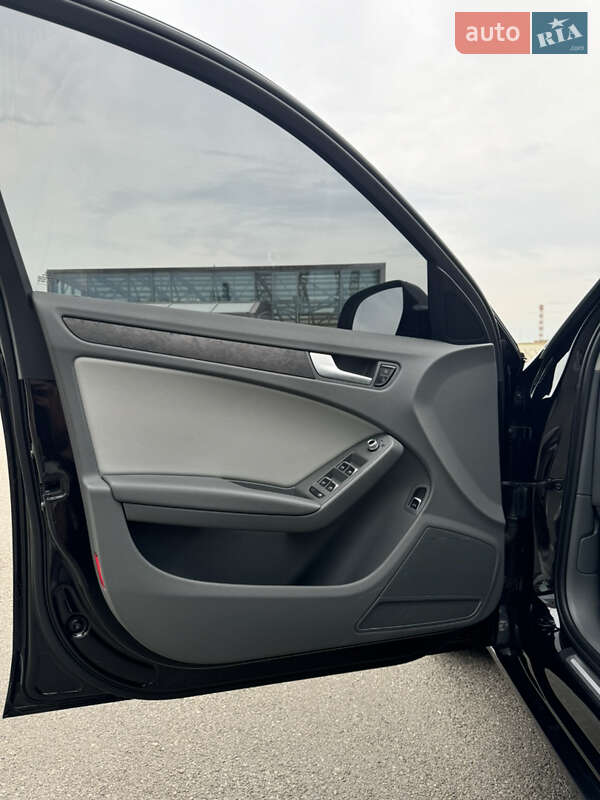Универсал Audi A4 2015 в Киеве