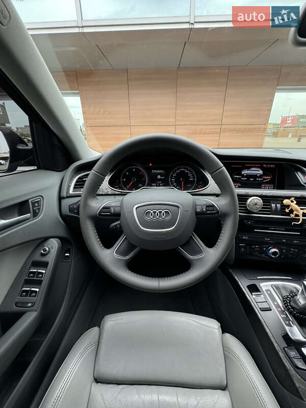Универсал Audi A4 2015 в Киеве