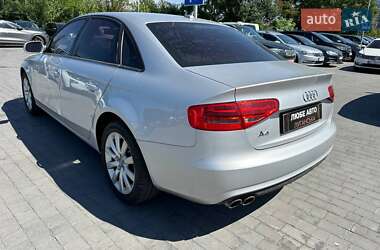Седан Audi A4 2013 в 