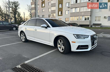 Седан Audi A4 2018 в Виннице