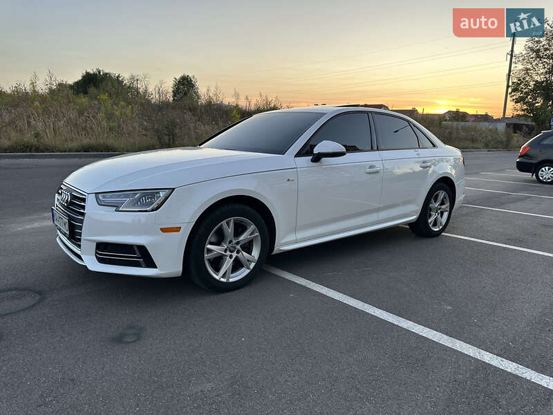 Седан Audi A4 2018 в Виннице