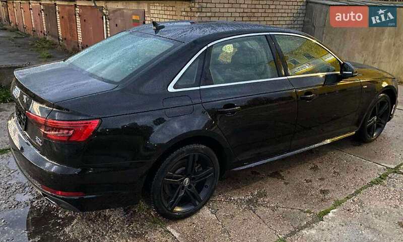 Седан Audi A4 2015 в Тернополе