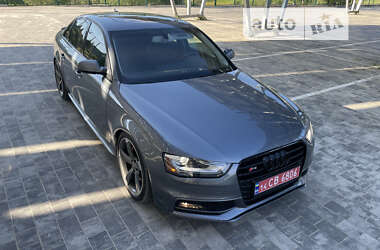 Седан Audi A4 2013 в Львові