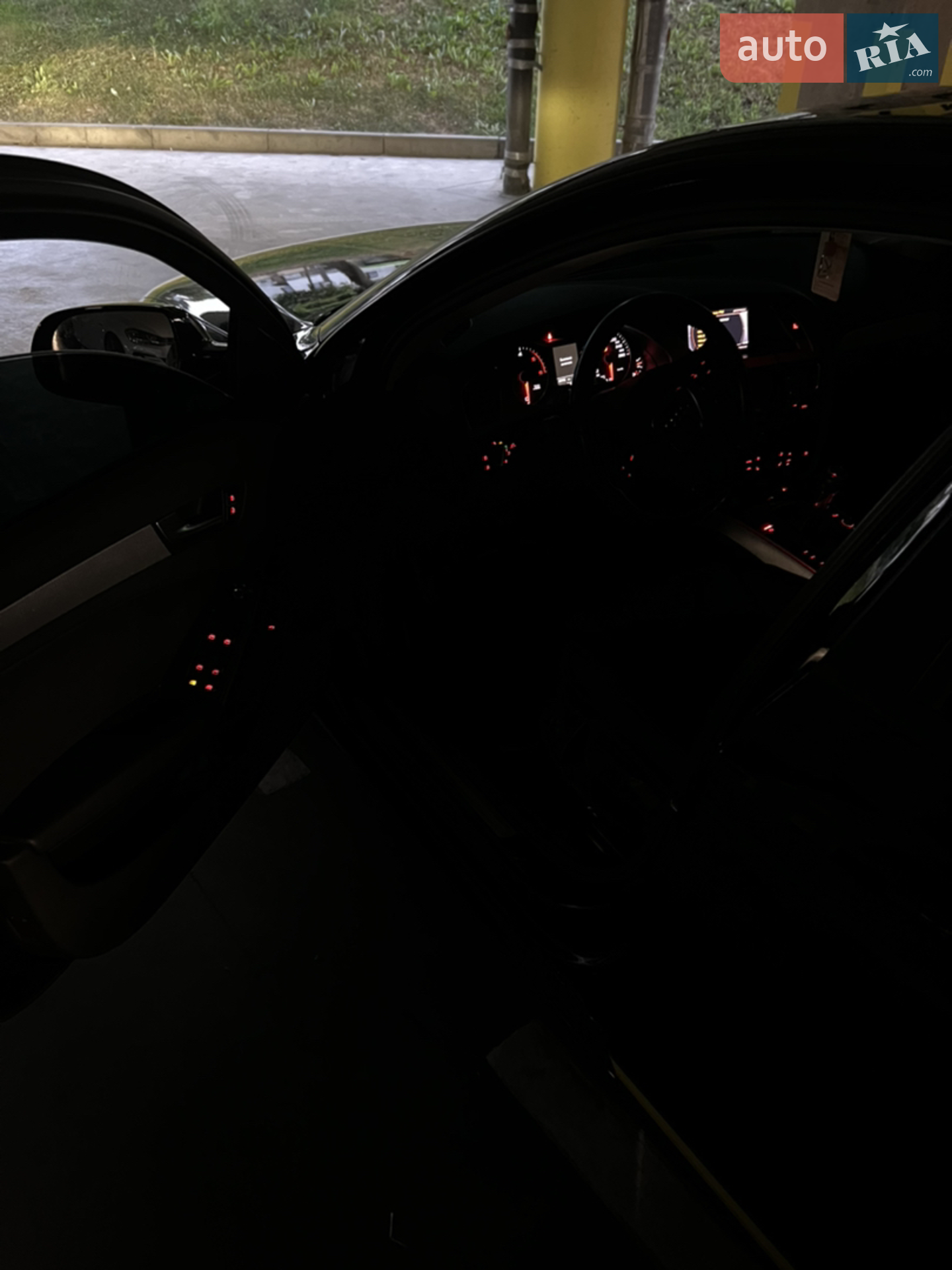 2011 Audi A4 - мініатюра 35