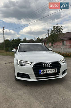 Седан Audi A4 2019 в Житомире