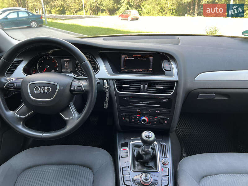 Універсал Audi A4 2015 в Львові