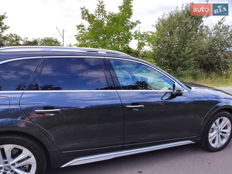 Універсал Audi A4 2019 в Києві