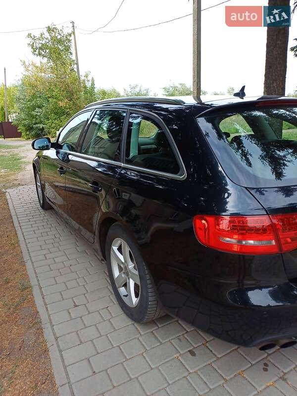 Универсал Audi A4 2010 в Полтаве