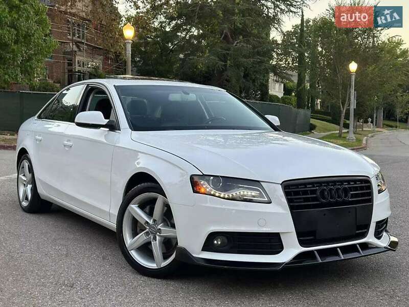 Седан Audi A4 2011 в Львове