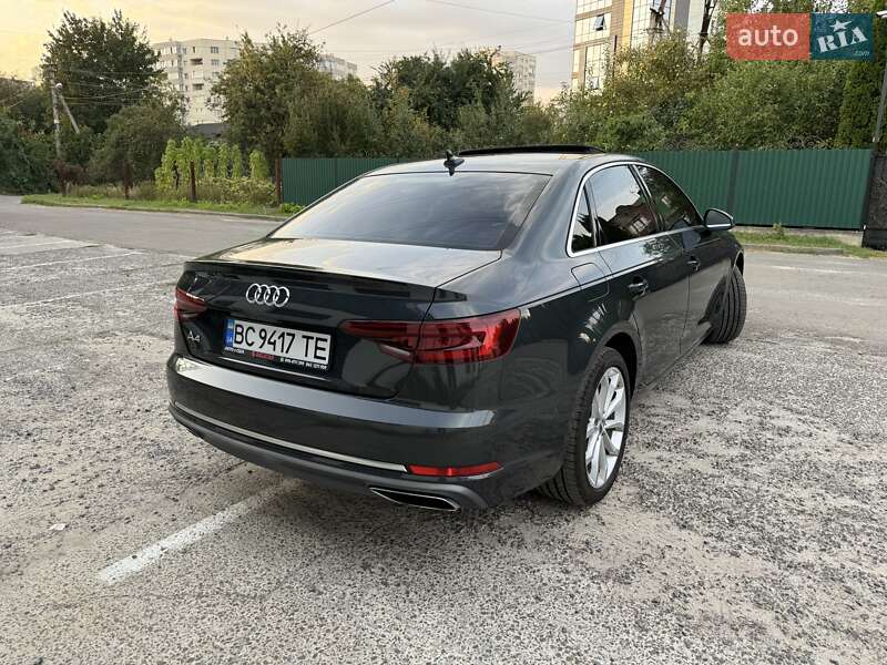 Седан Audi A4 2018 в Львове