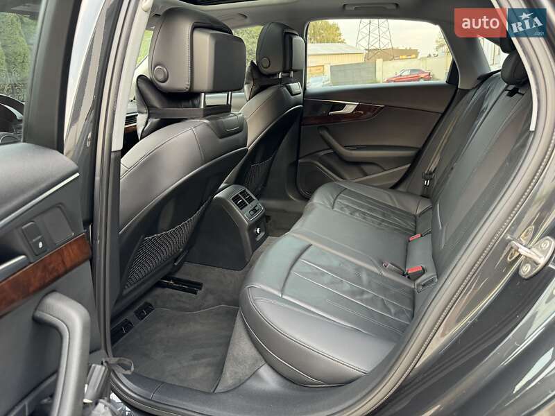 Седан Audi A4 2018 в Львове