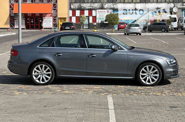 Седан Audi A4 2014 в Луцьку