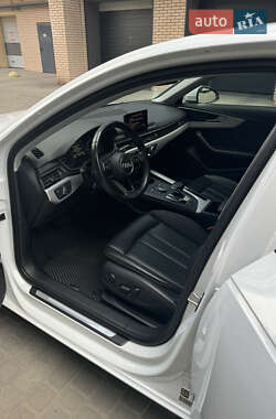 Седан Audi A4 2016 в Дніпрі
