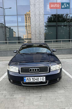 Седан Audi A4 2004 в 