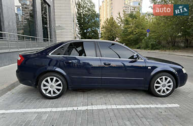Седан Audi A4 2004 в 