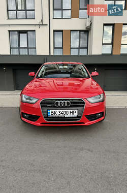 Седан Audi A4 2012 в Ровно