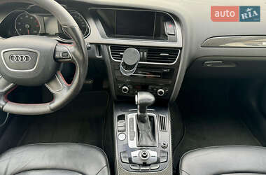 Седан Audi A4 2012 в Ровно
