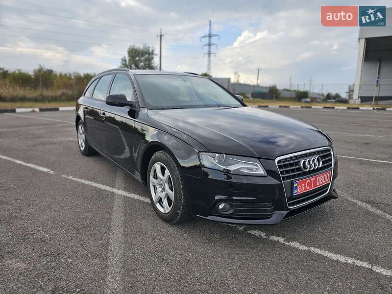 Універсал Audi A4 2010 в 