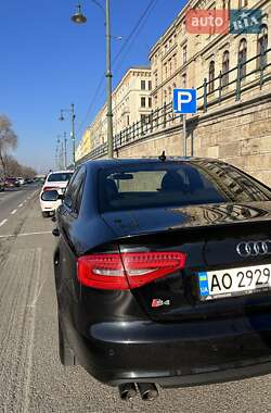 Седан Audi A4 2012 в 