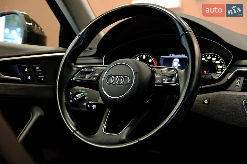 Седан Audi A4 2017 в Одесі