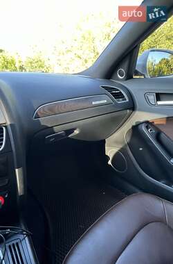 Седан Audi A4 2014 в 