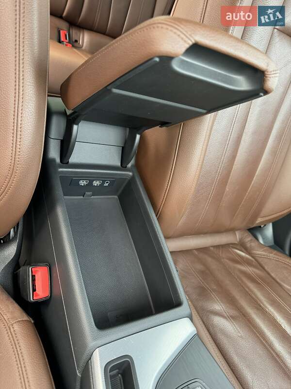 Седан Audi A4 2016 в Львове фото 14 Седан Audi A4 2016 в Львове