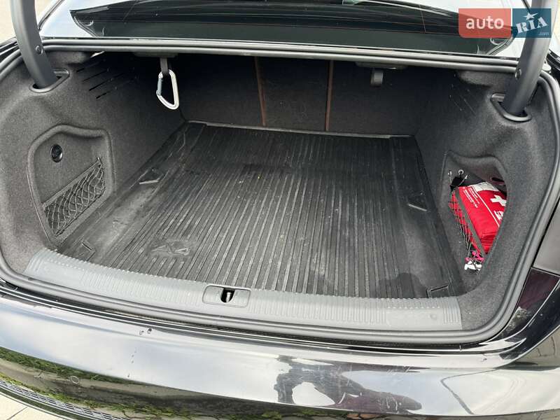 Седан Audi A4 2016 в Львове фото 23 Седан Audi A4 2016 в Львове