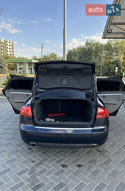 Седан Audi A4 2005 в 