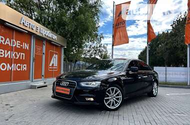 Седан Audi A4 2014 в Днепре