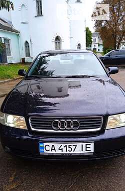 Седан Audi A4 2000 в Корсунь-Шевченківському