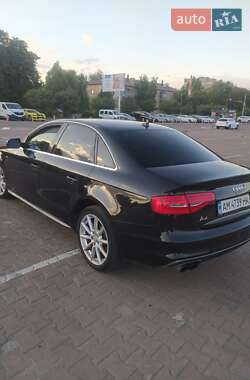 Седан Audi A4 2014 в Житомире