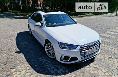 Седан Audi A4 2018 в Львове