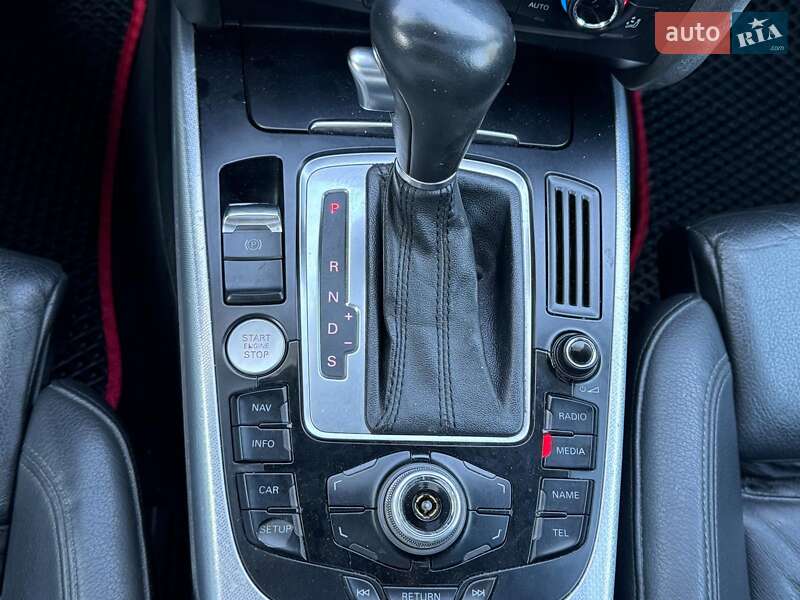 Седан Audi A4 2012 в Киеве