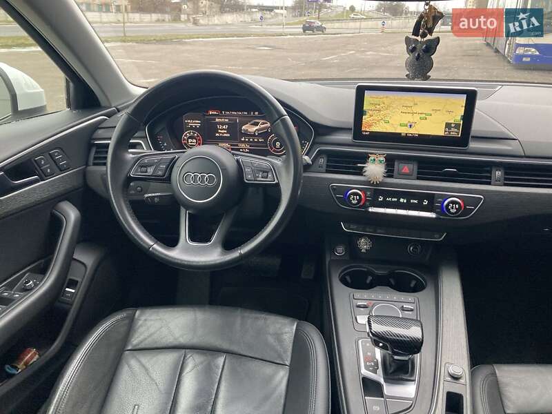 Седан Audi A4 2016 в Львові