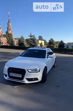 Седан Audi A4 2013 в Кам'янському