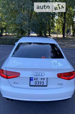 Седан Audi A4 2013 в Кам'янському