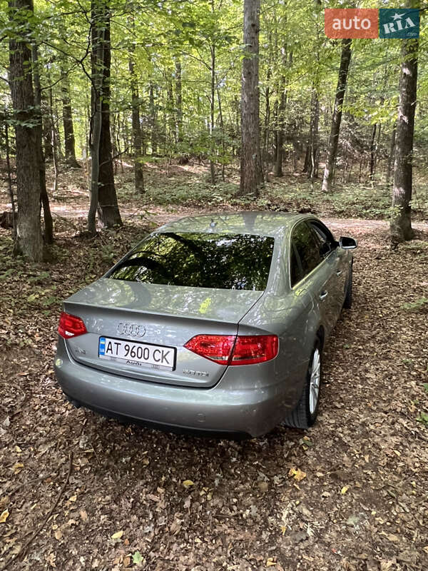 Седан Audi A4 2010 в Косові