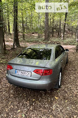 Седан Audi A4 2010 в Косові