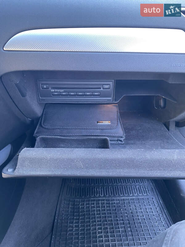 Седан Audi A4 2010 в Косові